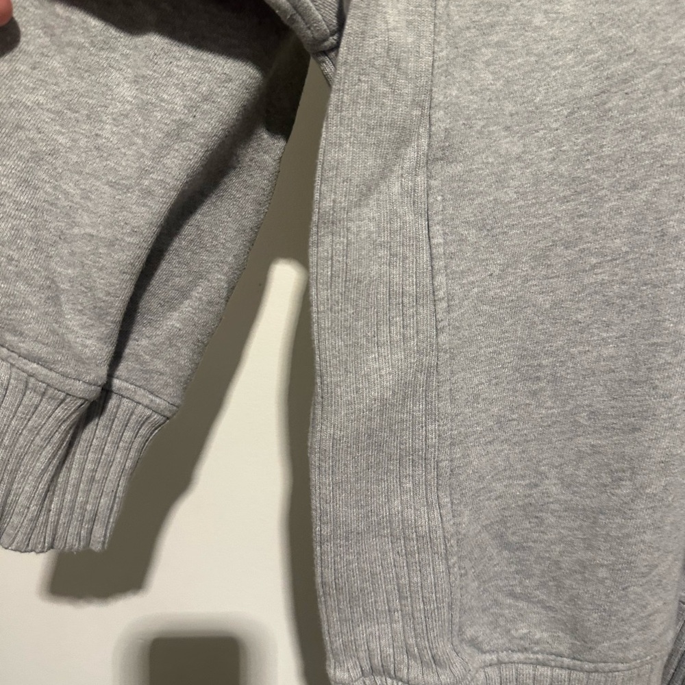 aerie Men's Gray Crewneck Sweatshirt - Lightweight Pullover - Picture 3 of 5